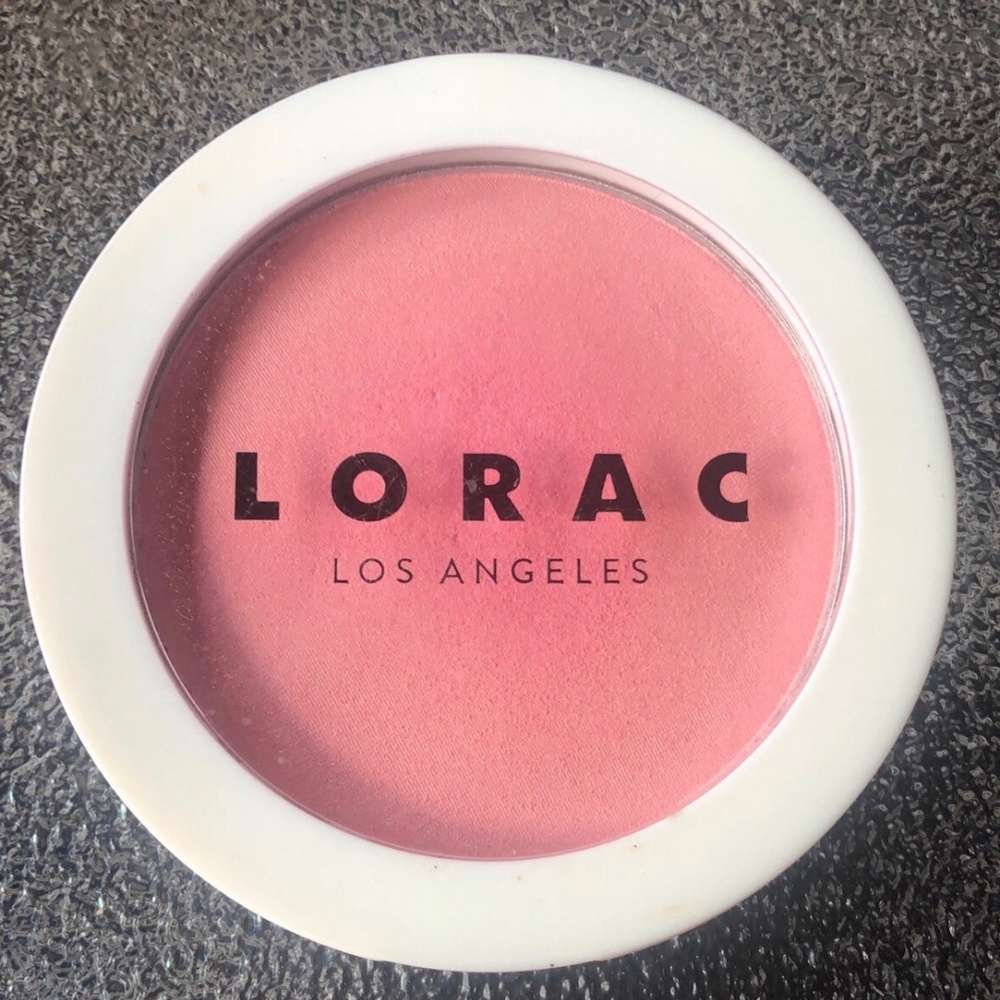 Lorac buildable blush LUMA